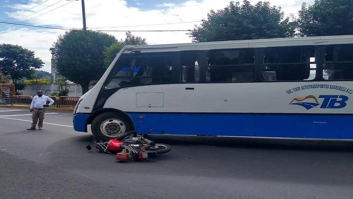 Motociclista accidentado en Banderilla